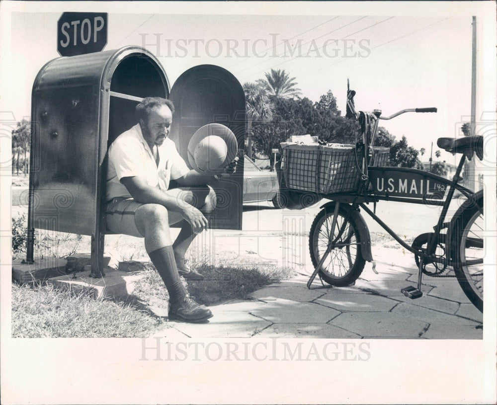 1973 St Petersburg FL Postman Jamie Wilson Takes Break From Heat Press Photo - Historic Images