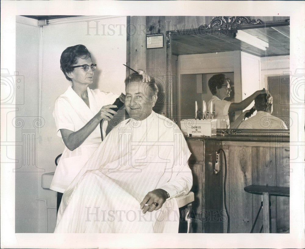 1964 Port Richey, FL Mayor John Brasher at City&#39;s First Barbershop Press Photo - Historic Images