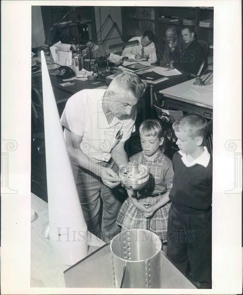 1957 Ann Arbor, MI Univ of Michigan Aeronautical Engineering Lab Press Photo - Historic Images