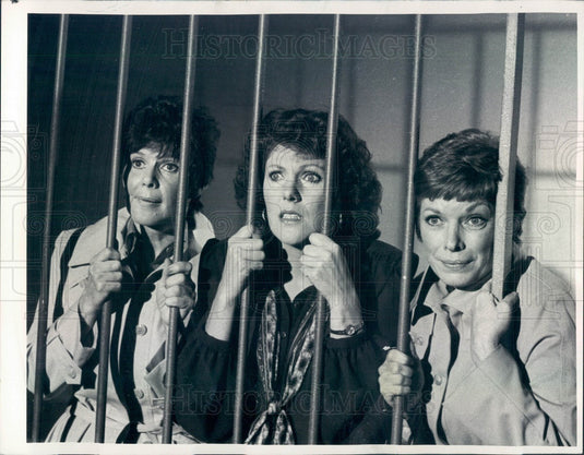 1981 Hollywood Actors Lynn Redgrave & Aneta Corsaut in House Calls Press Photo - Historic Images