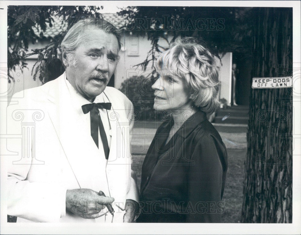 1981 Hollywood Actors Howard Duff &amp; Alice Hirson Press Photo - Historic Images