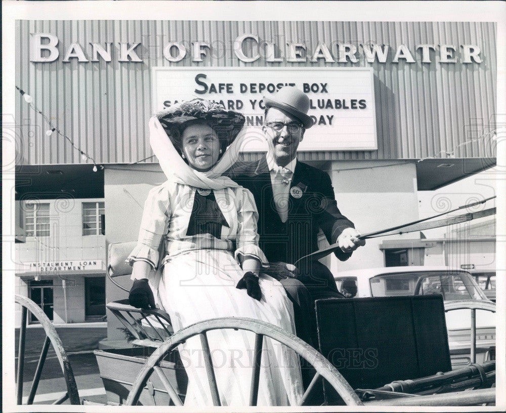 1966 Clearwater, FL Horse &amp; Buggy at Bank of Clearwater Press Photo - Historic Images