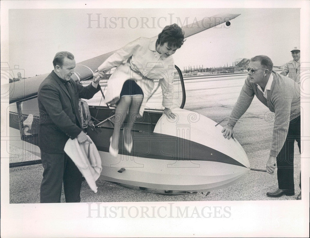 1964 St Petersburg, FL Ilse Wehling in 1914 Benoist Airboat Replica Press Photo - Historic Images