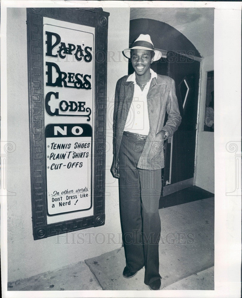 1979 St Petersburg, FL Teen Coffeehouse Papa's Dream Doorman Press Photo - Historic Images