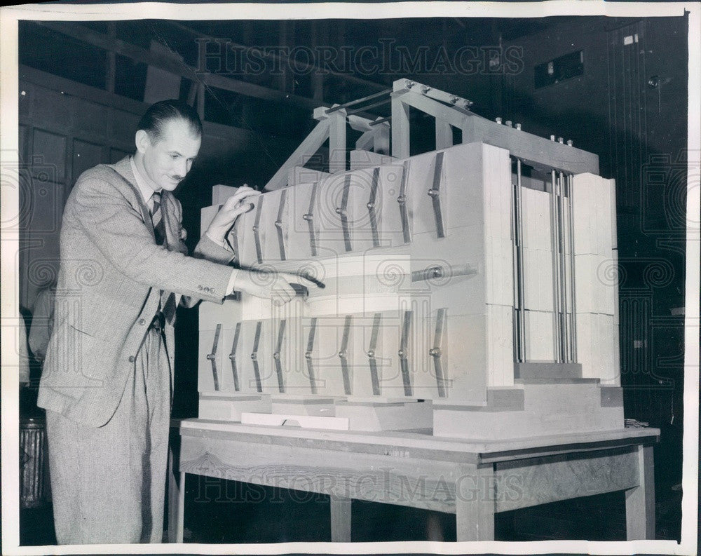 1946 Berkeley, CA Univ of CA Prof Edwin McMillan & Synchrotron Press Photo - Historic Images