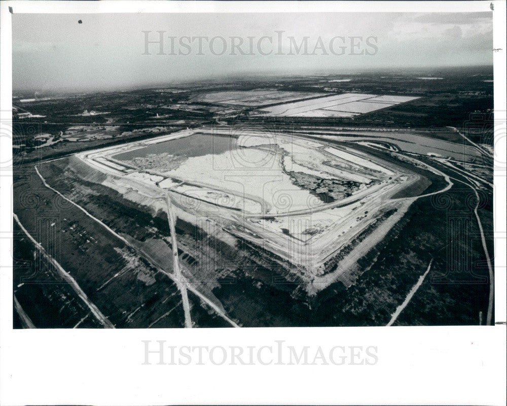 1990 St Petersburg, FL Gardinier Inc Phosphate Fertilizer Producers Press Photo - Historic Images