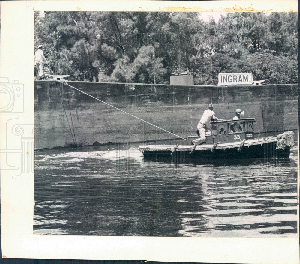 1958 St Petersburg, Florida World's Smallest Tugboat Little Sula Press Photo - Historic Images