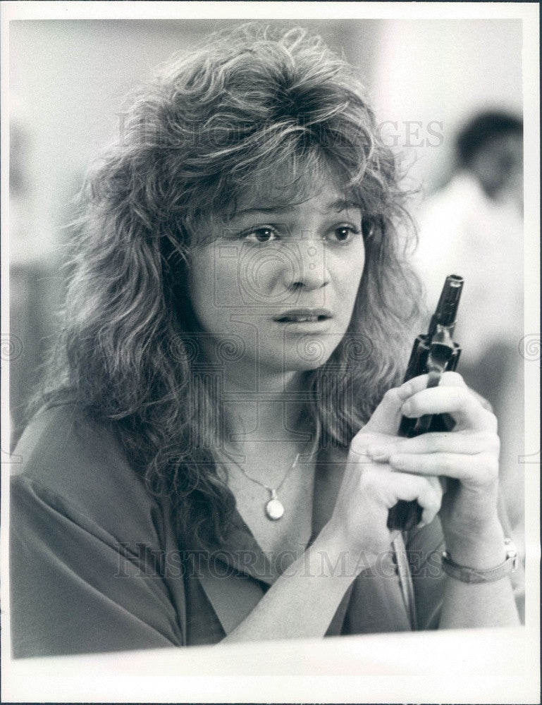 1985 American Hollywood Actress Valerie Bertinelli in Rockabye Press Photo - Historic Images