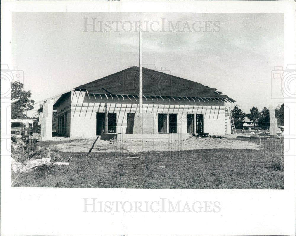 1985 Tarpon Lakes, Florida George F Young Memorial United Methodist Press Photo - Historic Images