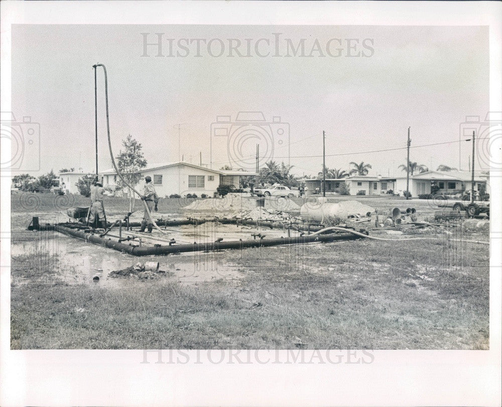 1966 Redington Shores, Florida Sewage Flow Meter Installation Press Photo - Historic Images