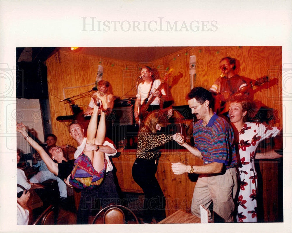 1993 Detroit, Michigan Ole Shillelagh Bar in Greektown Patrons Press Photo - Historic Images