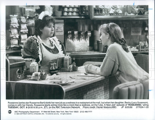 1993 Hollywood Actors Roseanne Barr & Lecy Goranson TV Show Roseanne Press Photo - Historic Images