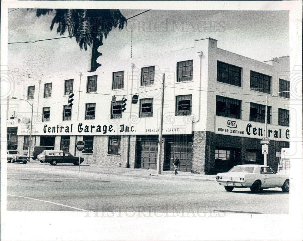 1981 St Petersburg, Florida Central Garage Press Photo - Historic Images