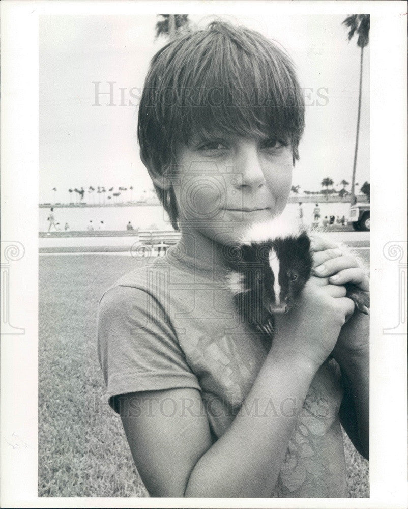 1986 Pinellas County, Florida Corey DiTinno &amp; Pet Skunk Oreo Press Photo - Historic Images