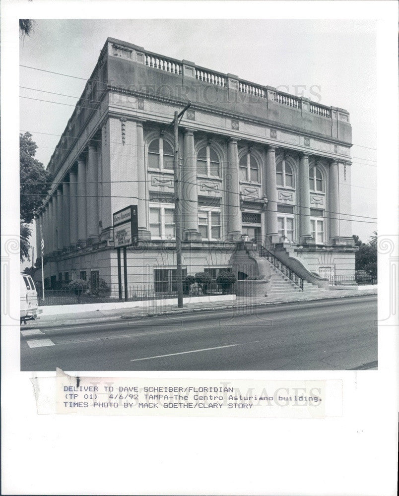 1992 Tampa, Florida Centro Asturiano Club in Ybor City Press Photo - Historic Images