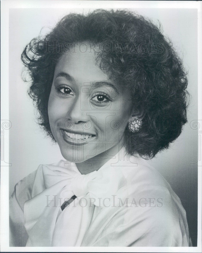 Undated Ebony/Jet TV News Anchor & Talk Show Host Deborah Crable Press Photo - Historic Images