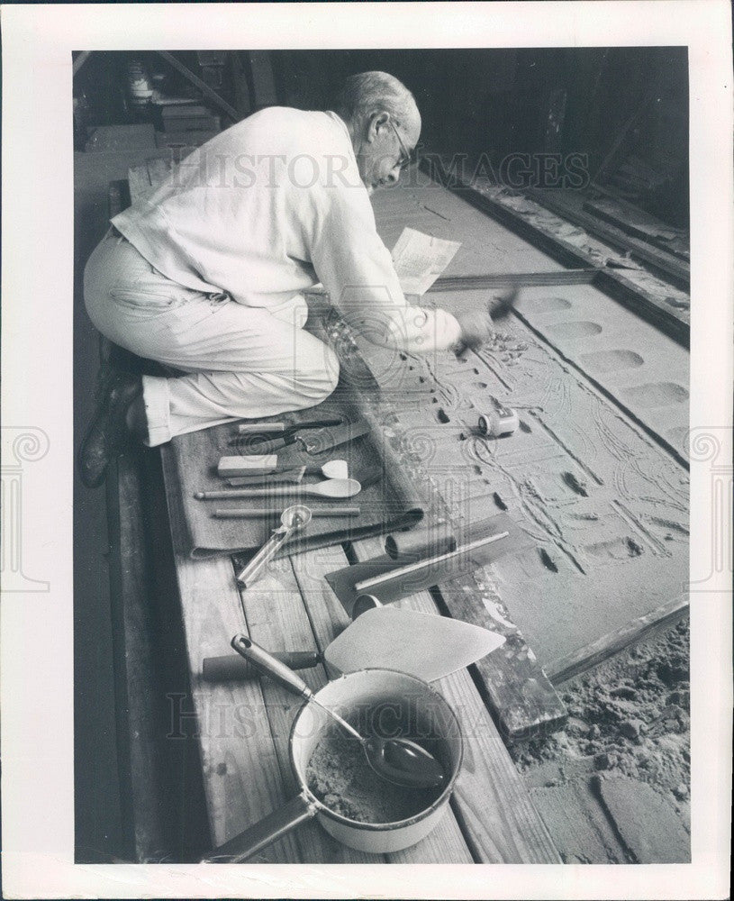 1958 St Petersburg, Florida First Federal Mural &amp; Artist Ted Powell Press Photo - Historic Images