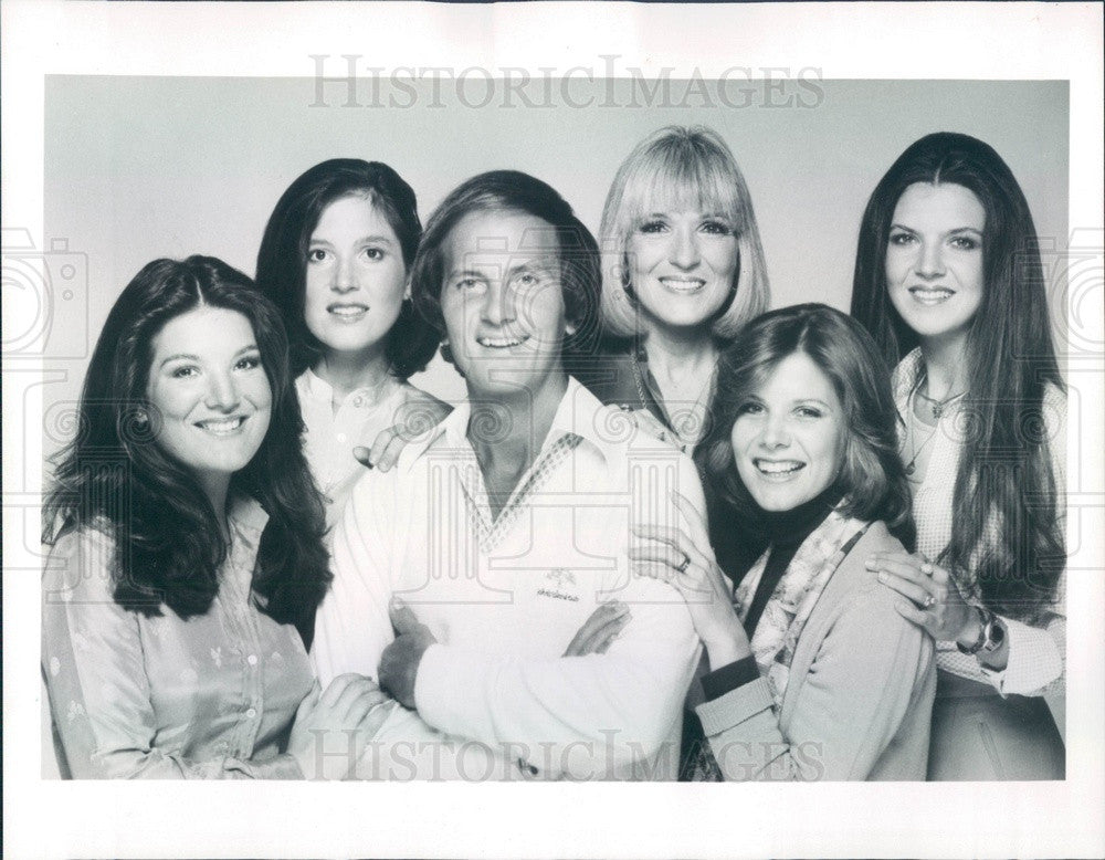 1978 Entertainer Pat Boone &amp; Debby, Laury, Cherry, Lindy, Shirley Press Photo - Historic Images