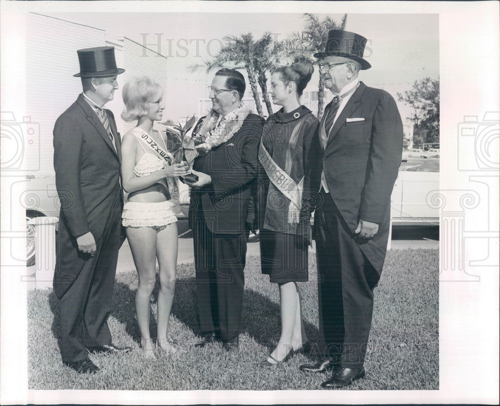 1965 Clearwater, FL Mayor Joe Turner, St Pete Beach Mayor Wm Coletti Press Photo - Historic Images