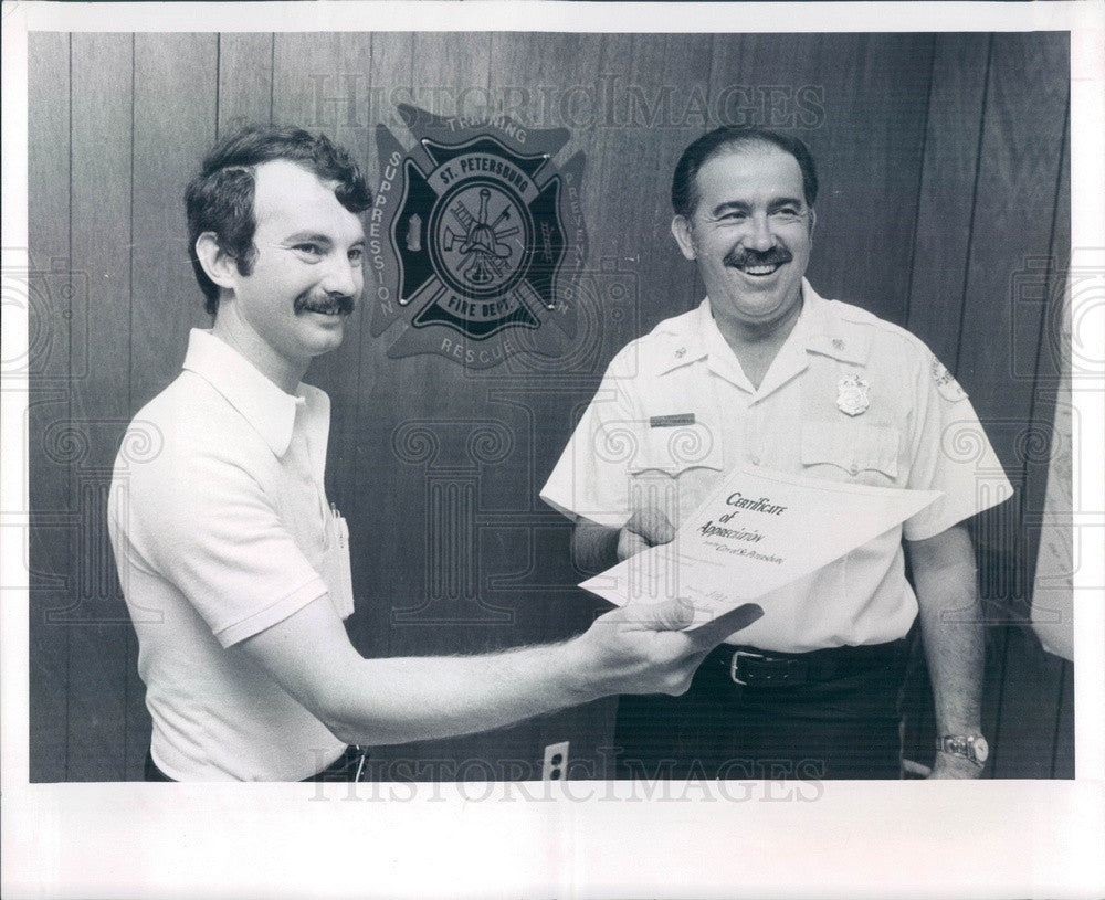 1981 St Petersburg, Florida Fire Chief Louis Trujillo & John Turner Press Photo - Historic Images