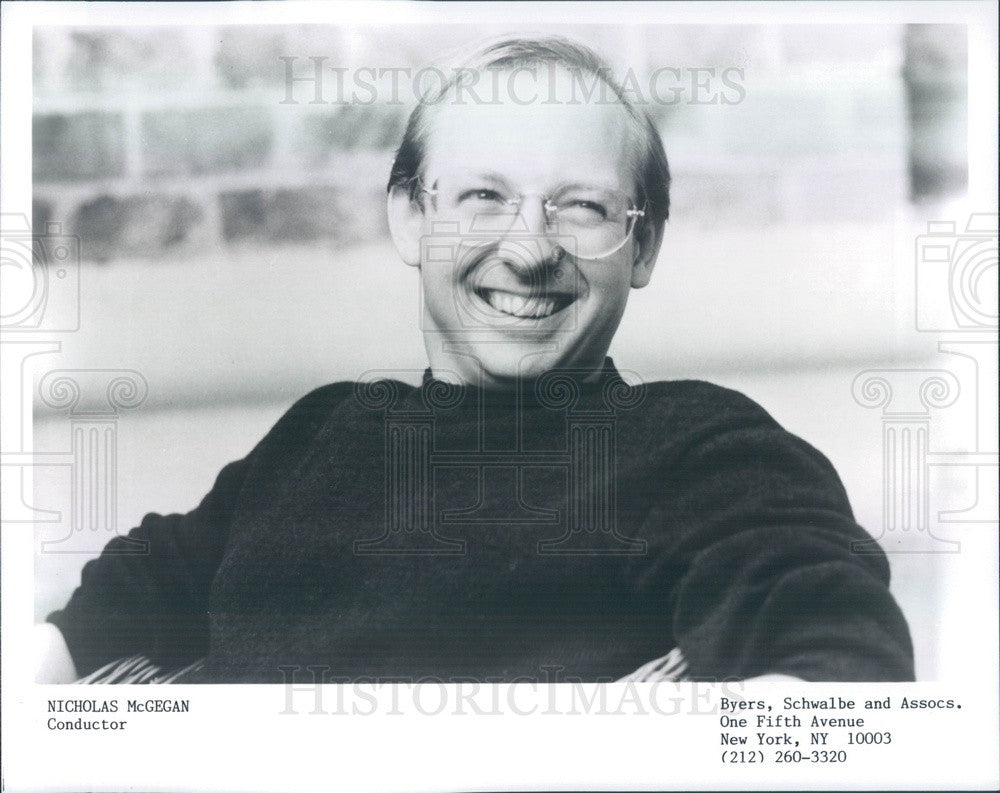 Undated Conductor Nicholas McGegan, San Francisco Philharmonia Press Photo - Historic Images