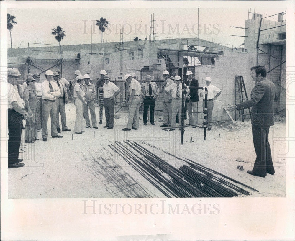 1975 St Petersburg, FL Fire Station Construction, 66th &amp; 5th Ave N Press Photo - Historic Images