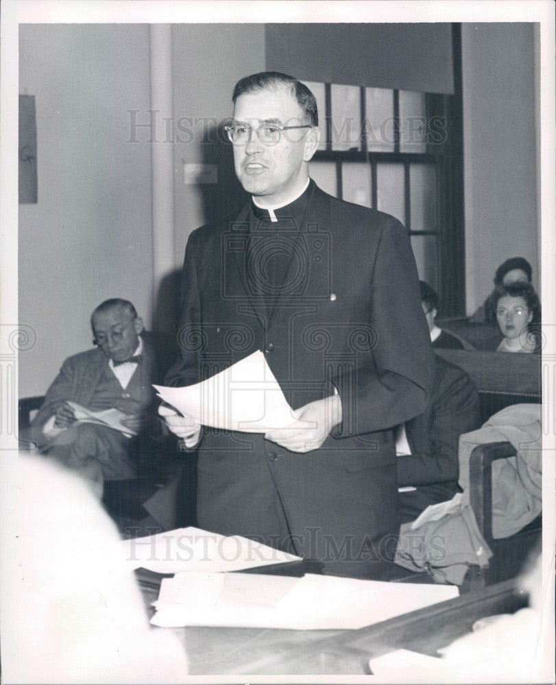 1962 Boston College Economics Dept Chairman Rev Robert McEwen Press Photo - Historic Images