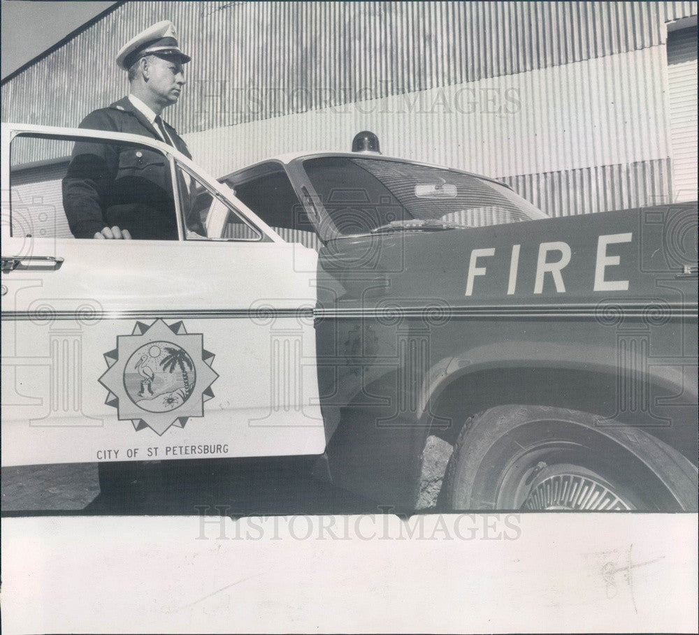 1969 St Petersburg, FL District Fire Chief WO Dillashaw & Cruiser Press Photo - Historic Images