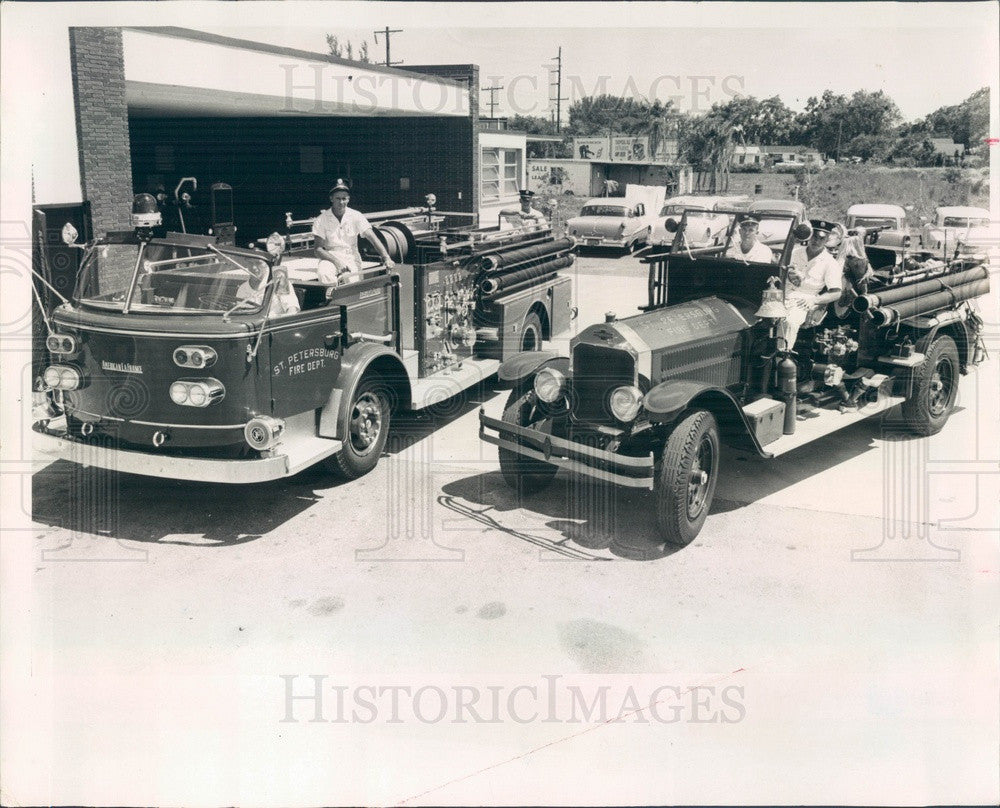 1960 St Petersburg, Florida 1928 Firetruck &amp; New 1960 Model Press Photo - Historic Images