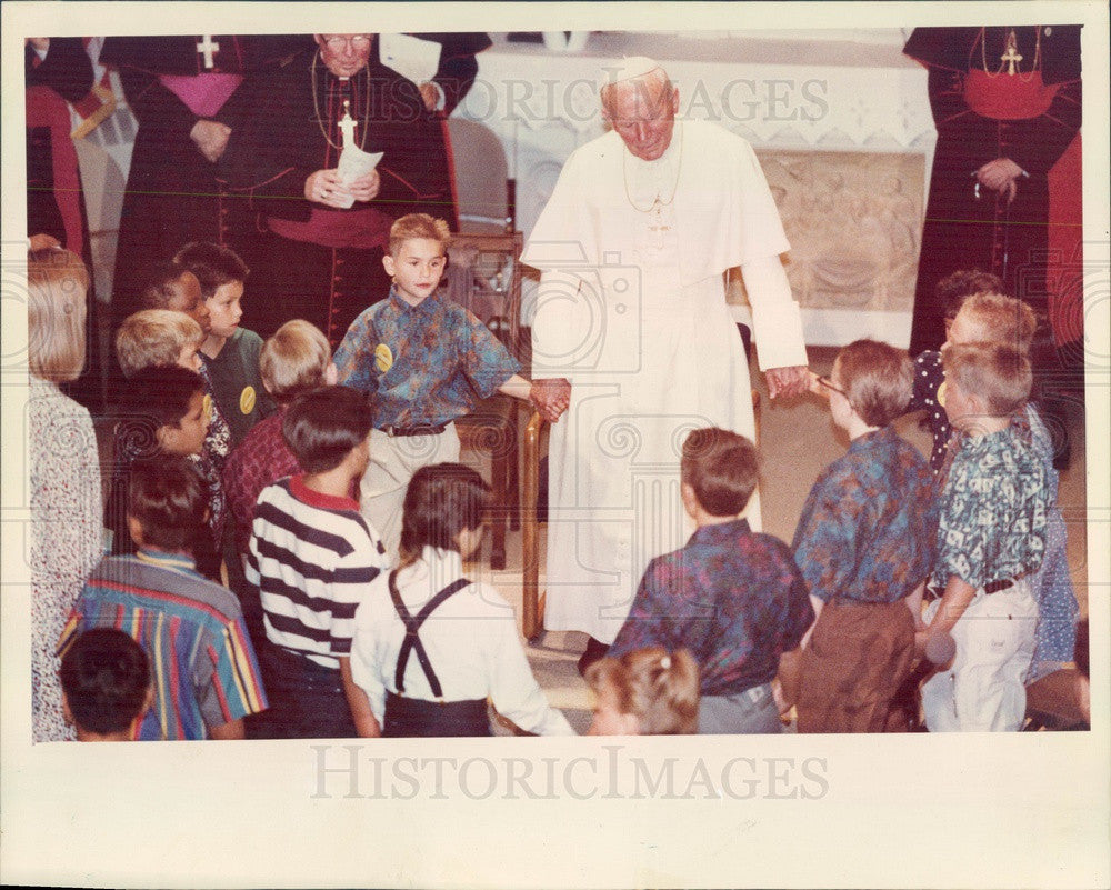 1993 Pope John Paul II at Denver, CO St Vincents Orphanage Press Photo - Historic Images