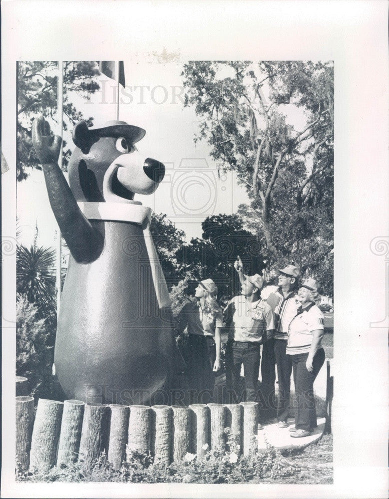 1979 Crystal River, FL Jellystone Park Cartoon Character Yogi Bear Press Photo - Historic Images