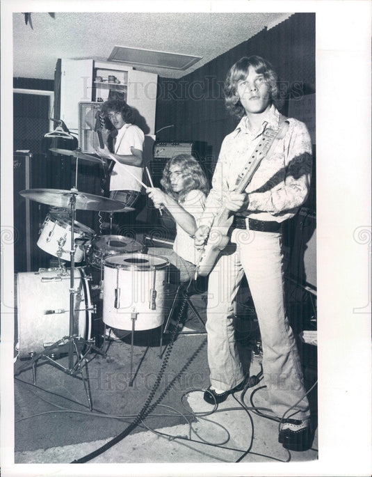 1975 St Petersburg, Florida Andrews Brothers Band Press Photo - Historic Images