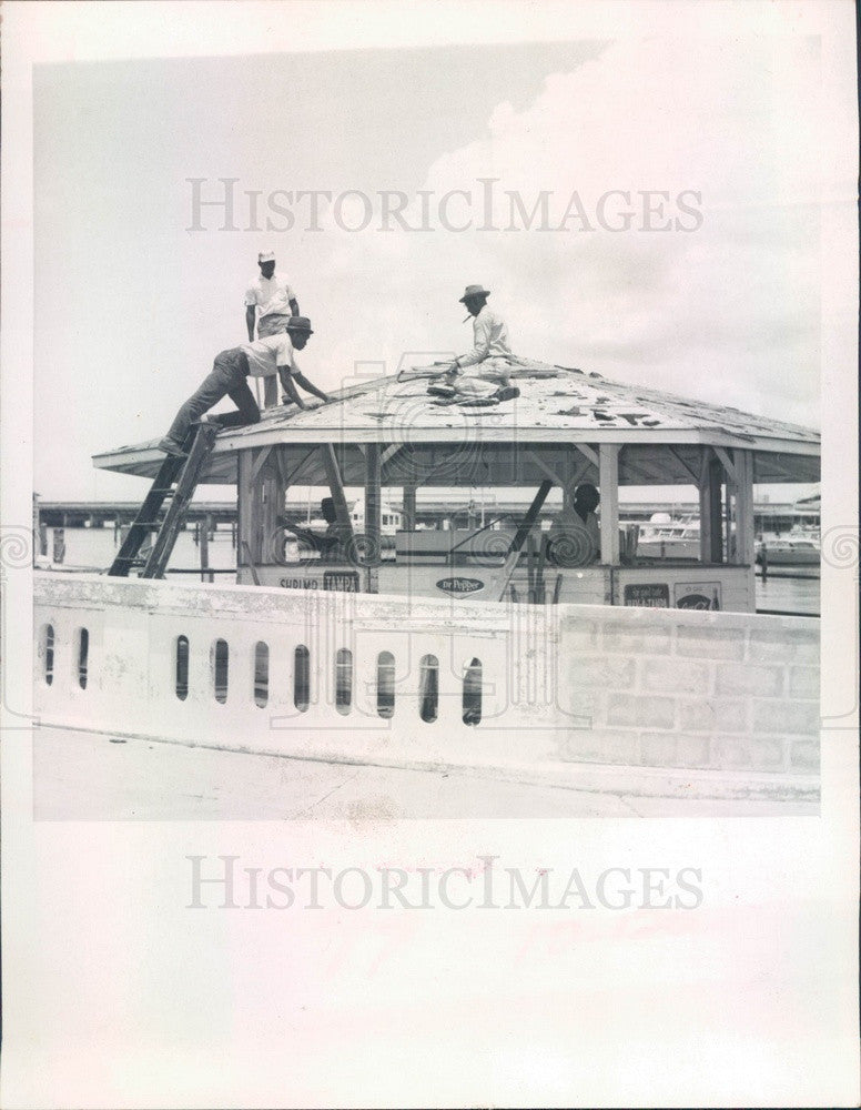 1967 Bradenton, Florida Memorial Pier Bait House Demolition Press Photo - Historic Images