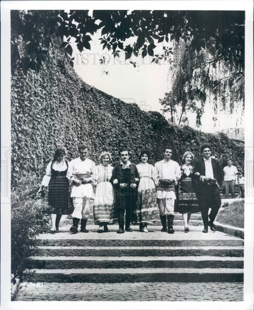 1968 Belgrade, Yugoslavia Branko Krsmanovich Chorus Members Press Photo - Historic Images