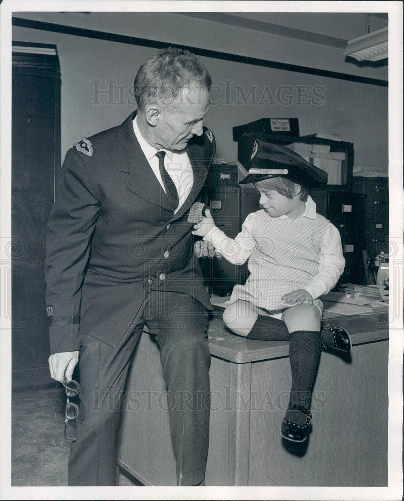 1970 Boston, MA Police Captain Richard Stapleton, Karen Pasciucco Press Photo - Historic Images