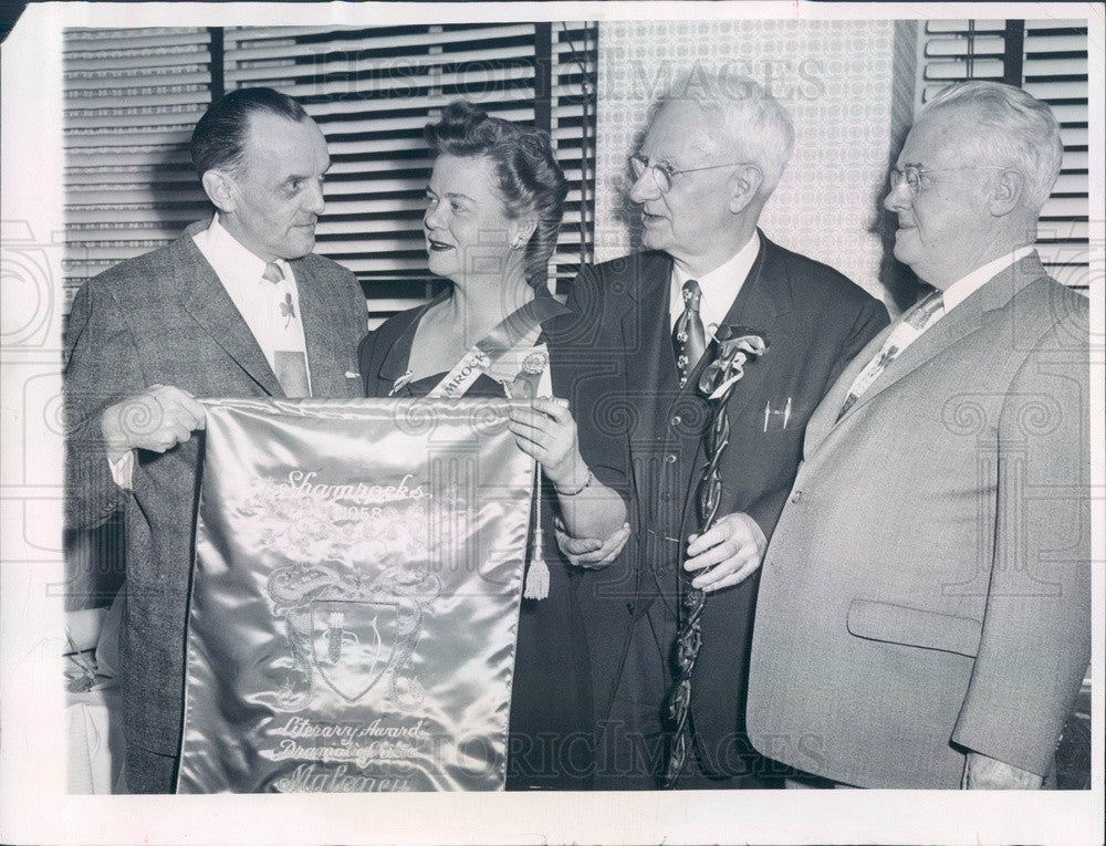 1958 The Boston Traveler Drama Critic Alta Maloney, Edward Mulligan Press Photo - Historic Images