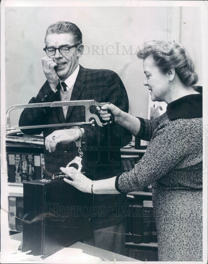 Undated Boston Traveler Drama Critic Alta Maloney & Joe Mansfield Press Photo - Historic Images