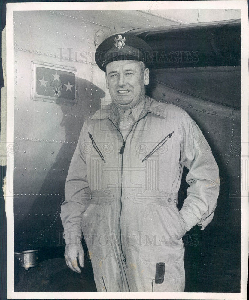 1949 Boston, MA USAF Major Thomas McGrath, Far East Air Forces Cmdr Press Photo - Historic Images