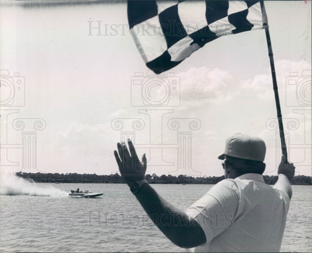 1964 St. Petersburg, FL Lake Maggiore Sweepstakes Boat Race Finish Press Photo - Historic Images