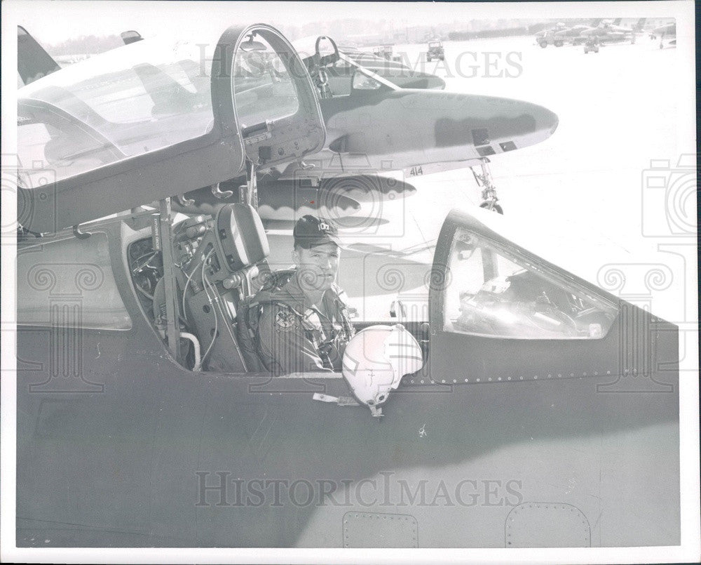 1967 USAF Lt Col Raymond J. Even Press Photo - Historic Images