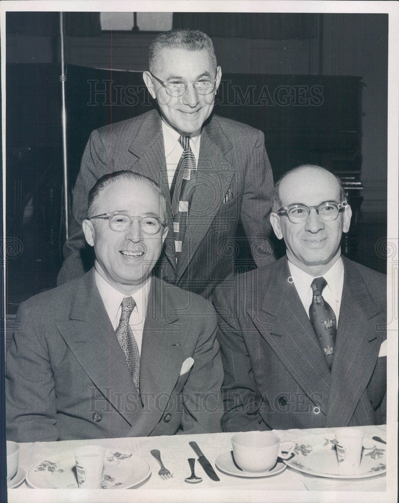 1952 Boston, MA Jewish Hospital Pres David Stern, Dr. Henry Baker Press Photo - Historic Images