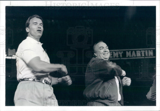 1992 Actor & CA Gov Arnold Schwarzenegger & MI Gov John Engler Press Photo - Historic Images