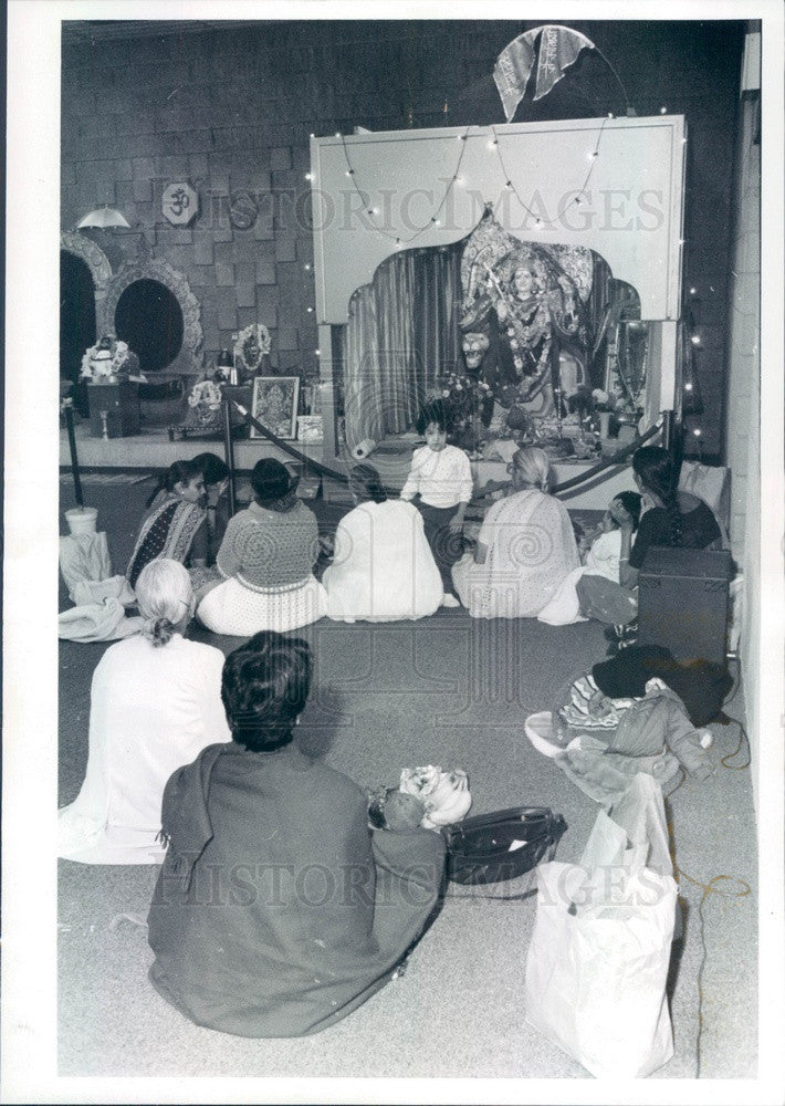 1988 Lemont, Illinois Hindu Temple of Greater Chicago Members Press Photo - Historic Images