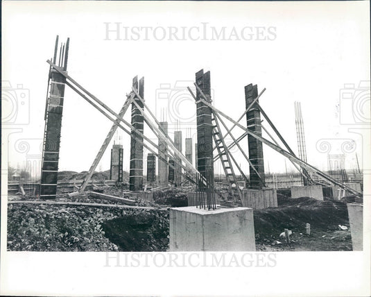 1982 Chicago, Illinois Christ Universal Temple Construction, 95th St Press Photo - Historic Images