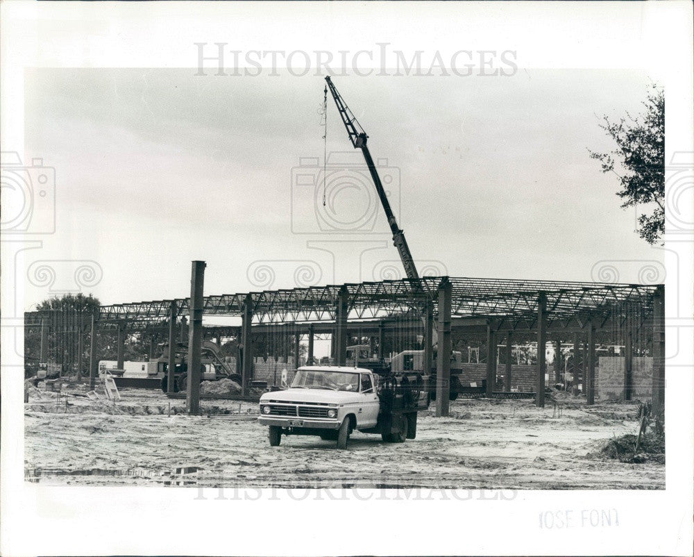 1984 Clearwater, Florida Bay Area Outlet Mall Construction Press Photo - Historic Images
