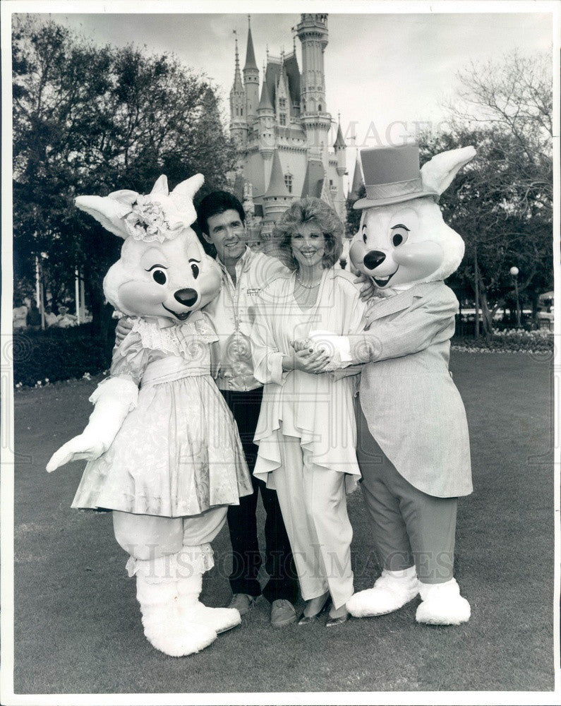 1988 Actor Alan Thicke &amp; GMA Host Joan Lunden Host Walt Disney World Press Photo - Historic Images