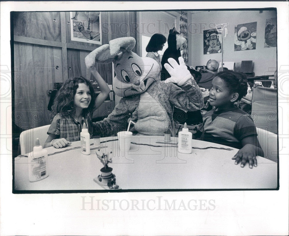 1978 Cartoon Character Bugs Bunny, Amy Tiburd, at St. Petersburg, FL Press Photo - Historic Images