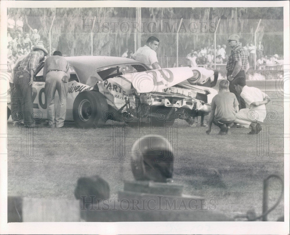 Undated Tampa, Florida Golden Gate Speedway Crashed Vehicle Press Photo - Historic Images