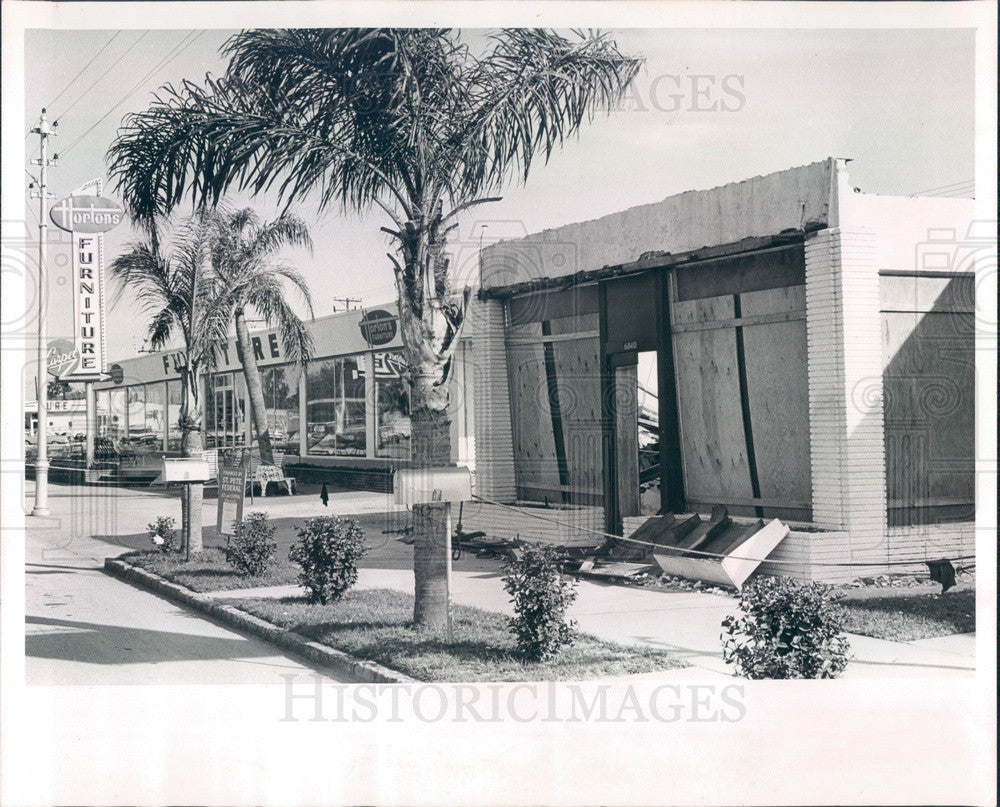 1965 St. Petersburg, Florida Horton&#39;s Furniture Co Expansion Press Photo - Historic Images