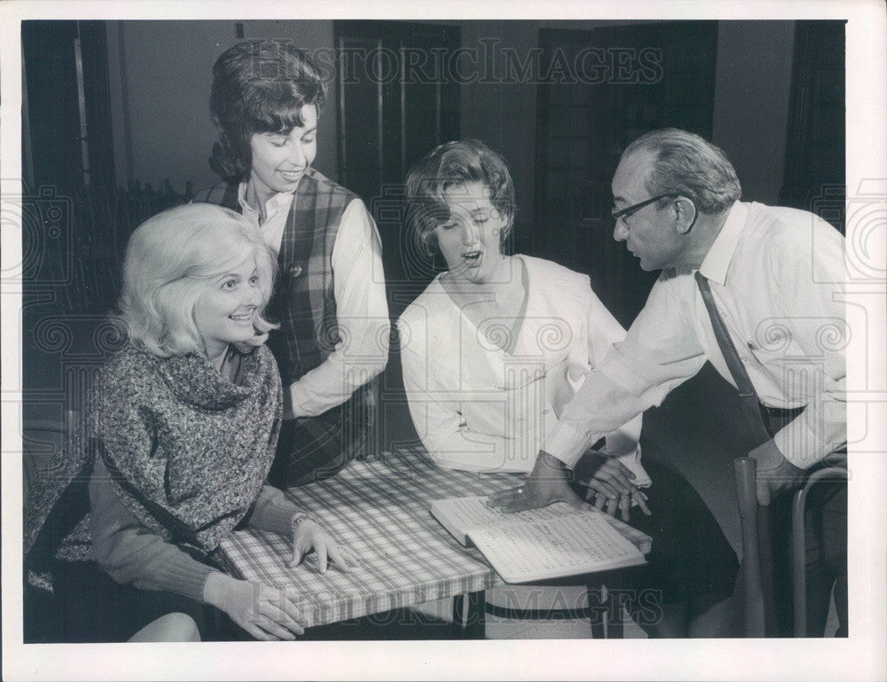 1965 Opera Singers Patty McCarty/Jane Murray/Chris Buhrman Press Photo - Historic Images